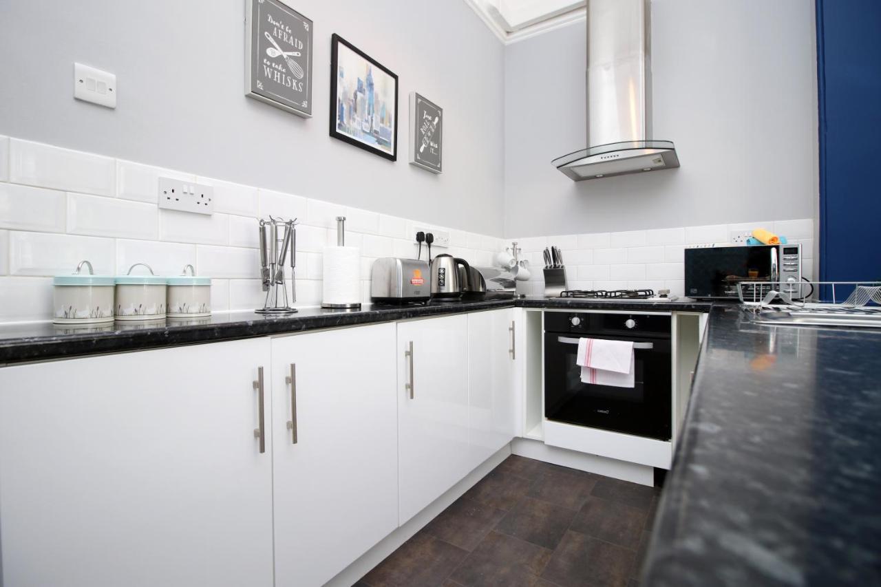 Sleek And Stylish 2 Bed In Clifton - Garden Daire Bristol Dış mekan fotoğraf
