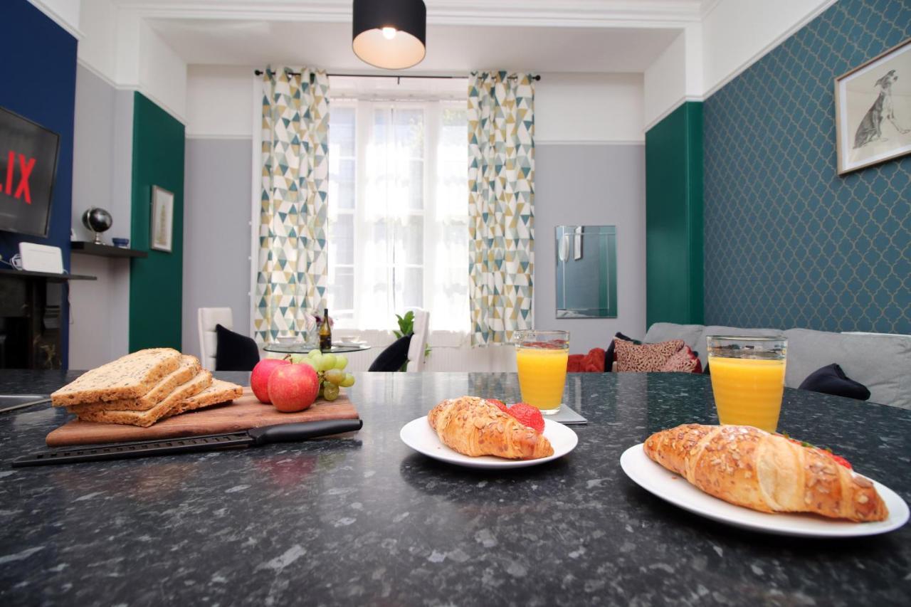Sleek And Stylish 2 Bed In Clifton - Garden Daire Bristol Dış mekan fotoğraf