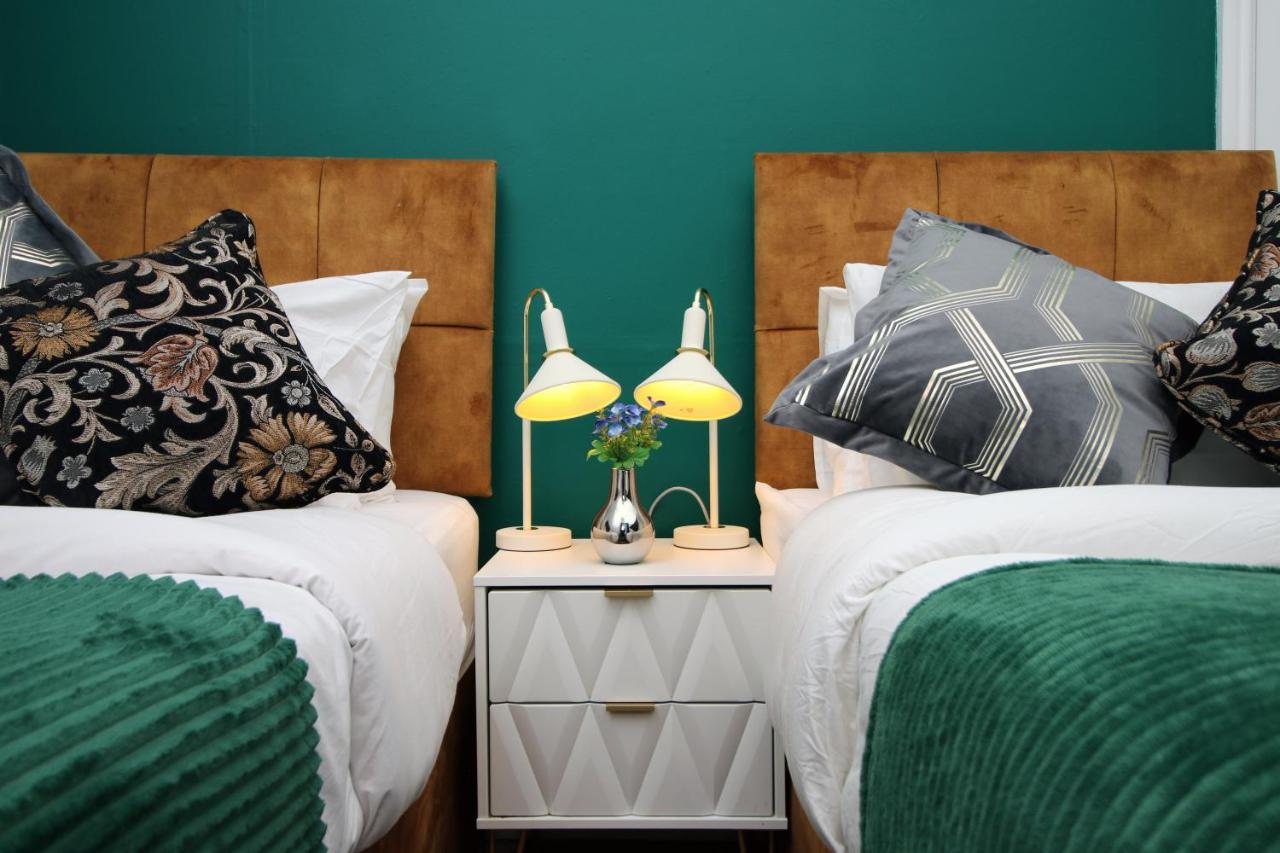 Sleek And Stylish 2 Bed In Clifton - Garden Daire Bristol Dış mekan fotoğraf