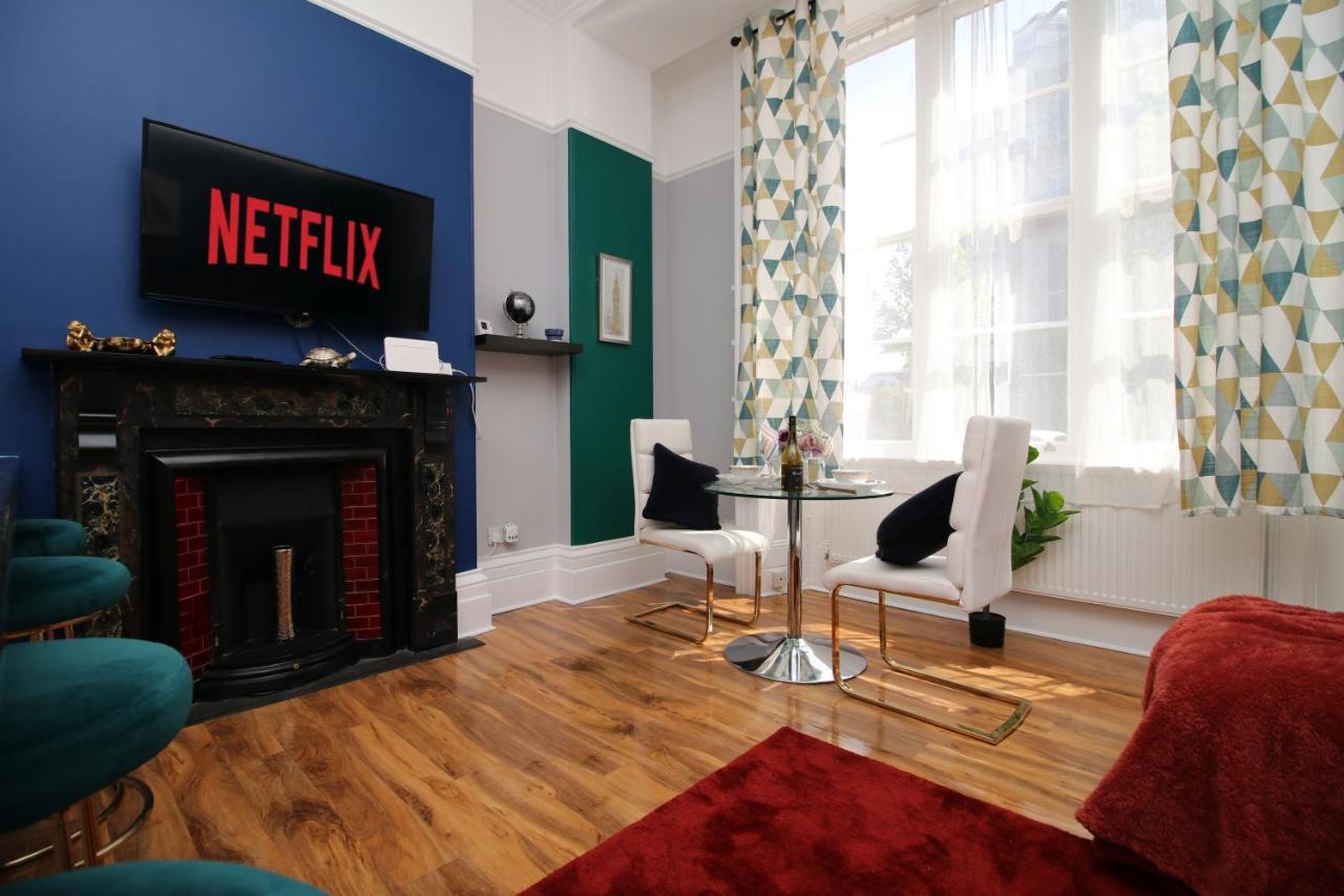 Sleek And Stylish 2 Bed In Clifton - Garden Daire Bristol Dış mekan fotoğraf