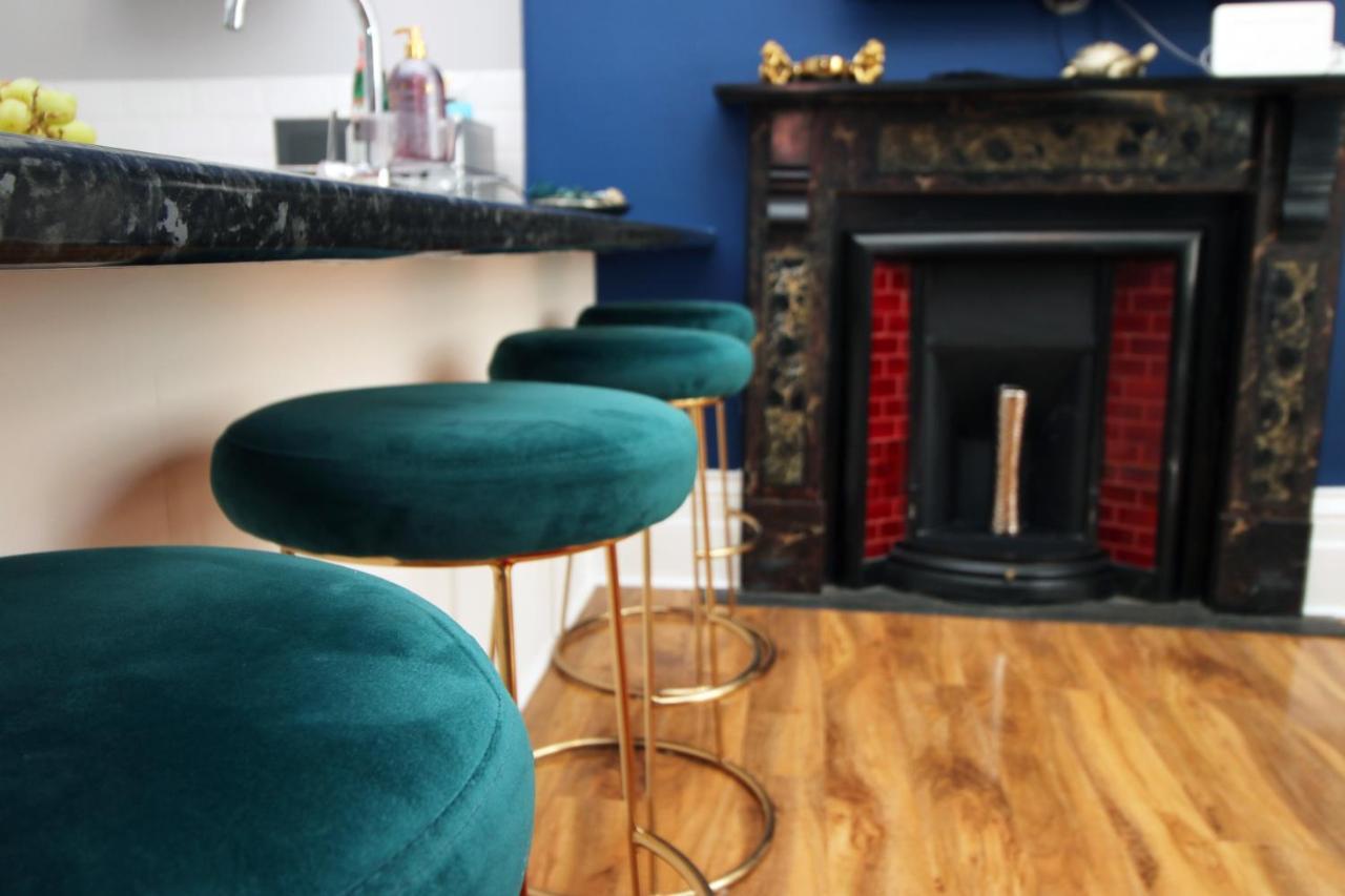 Sleek And Stylish 2 Bed In Clifton - Garden Daire Bristol Dış mekan fotoğraf