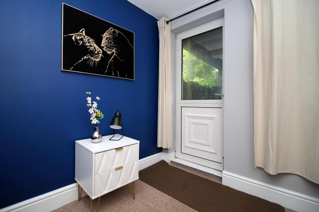 Sleek And Stylish 2 Bed In Clifton - Garden Daire Bristol Dış mekan fotoğraf